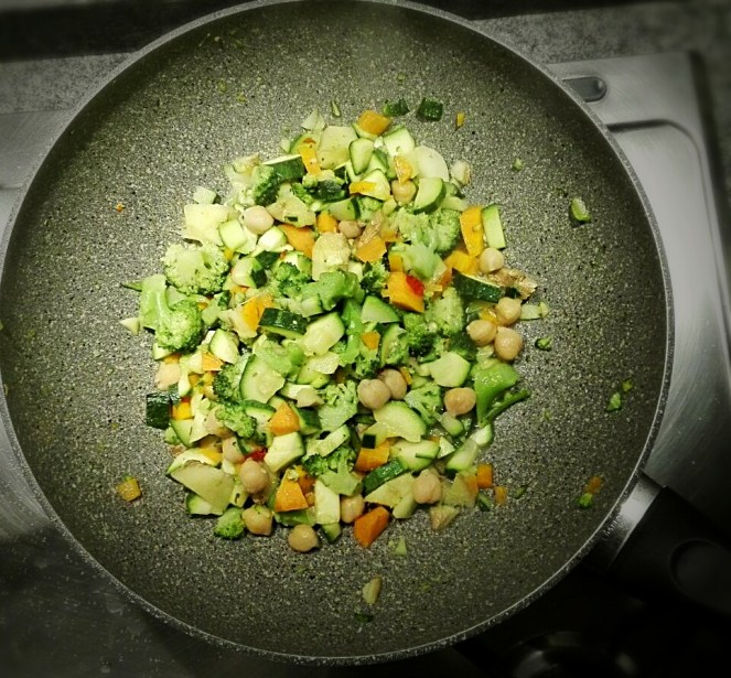 Spadellata di verdure per couscous.