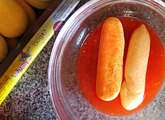 inzuppo_savoiardi_glutenfree_nel_succo-jpg