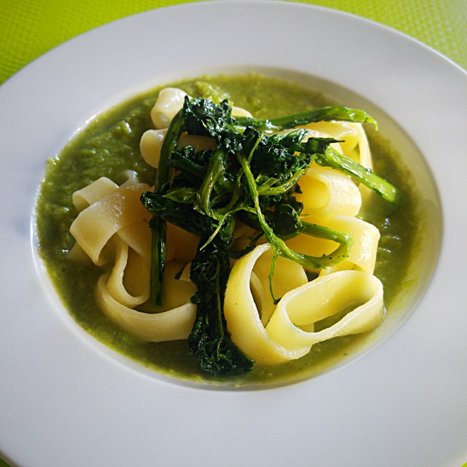 pasta_senza_glutine_cavolonero_crema_cime_rapa.jpg.jpg