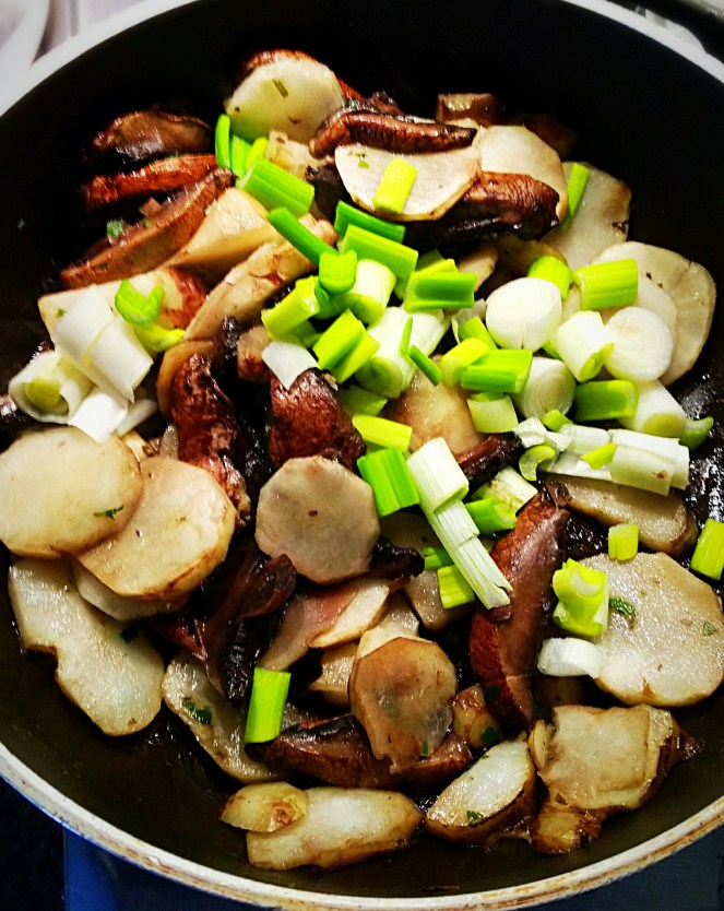 topinambur_e_funghi_in_padella