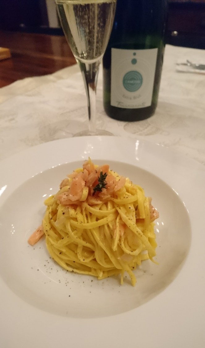 tagliolini_senza_glutine_salmone_piatto
