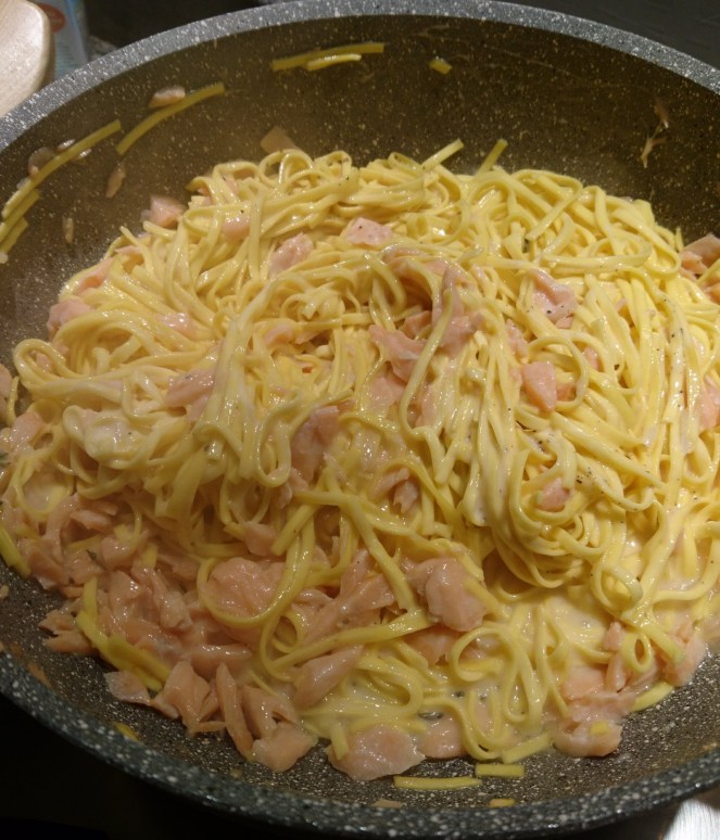 tagliolini_senza_glutine_salmone_pronti.JPG